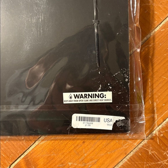 Spirit Black and White Sequin Bunny Kit - Picture 3 of 3